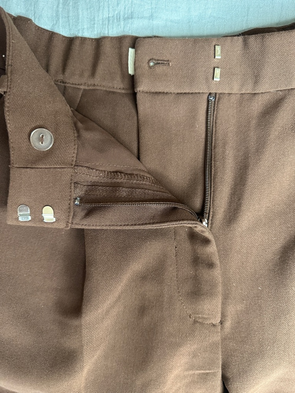 Abercrombie & Fitch Brown Tailored High-Rise Bermuda Shorts Size S - Picture 5 of 9